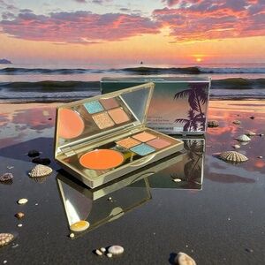 Still Color Cocktail Travel Cheek, Lip and Eyeshadow Palette New